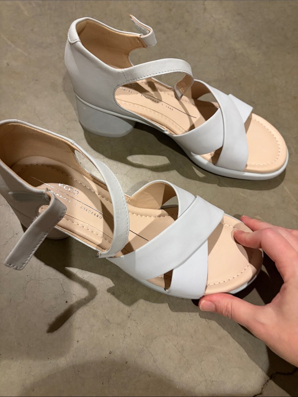 Ecco White Leather Crisscross Block Heel Sandals